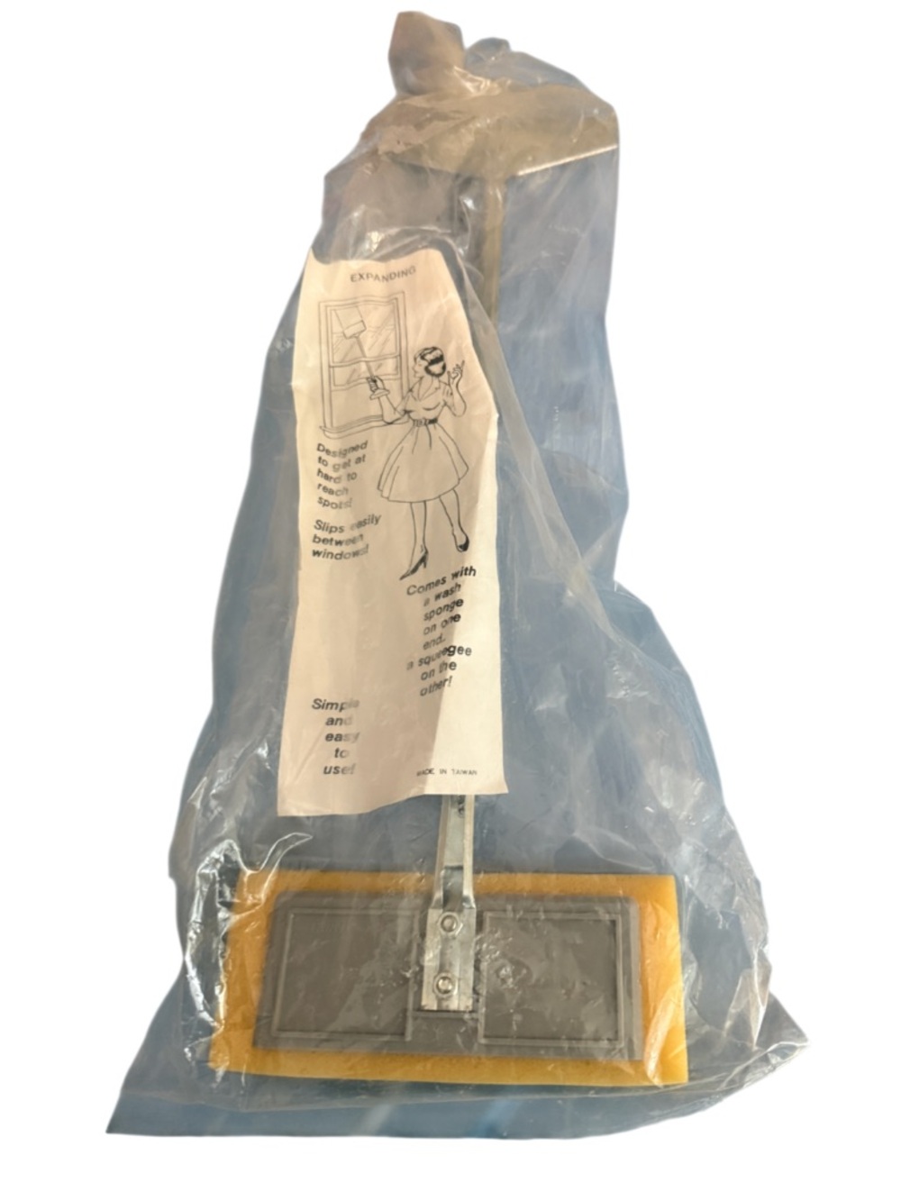 vintage "Expanding" window cleaner made in Taiwan, new